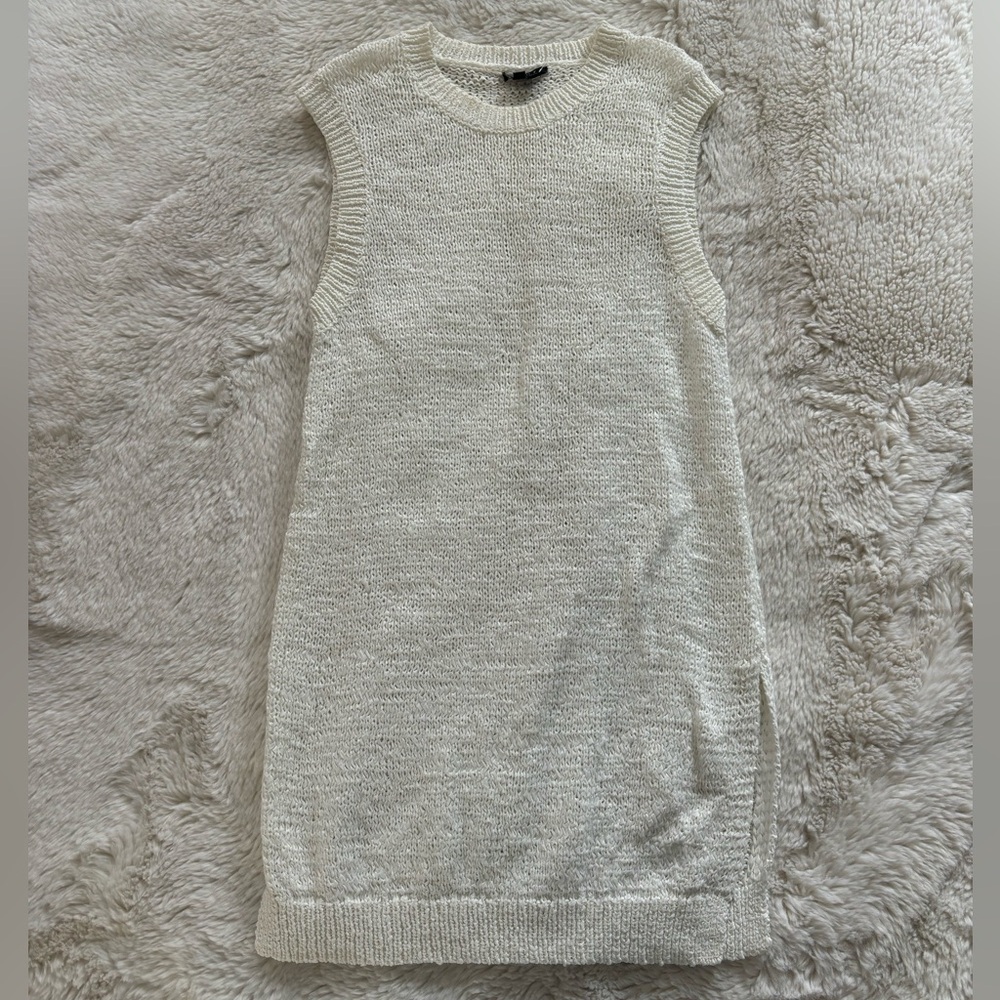 Theory White Sleeveless Knit Sweater Mini Slit Dress
